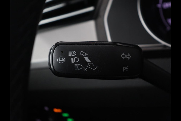 Volkswagen Passat 1.4 TSI PHEV GTE | Stoelverwarming | Massage | Carplay | Navigatie | Matrix LED | Camera | Park Assist | Adaptive cruise | Side Assist | Plug In