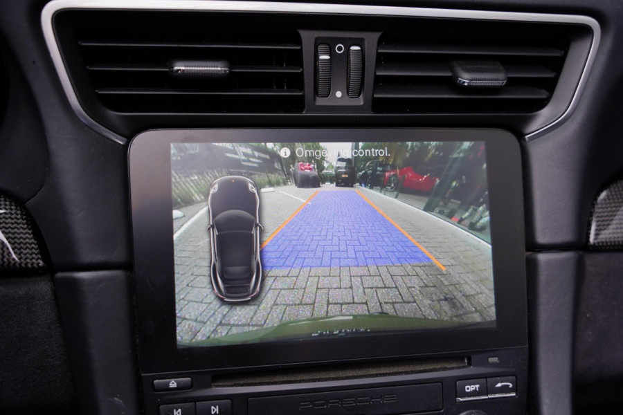 Porsche 911 991 Cabriolet 3.0 Carrera GTS Nato Green Burmester Lifting