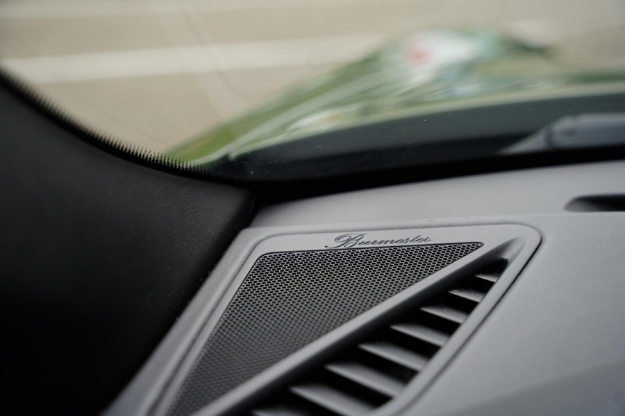 Porsche 911 991 Cabriolet 3.0 Carrera GTS Nato Green Burmester Lifting