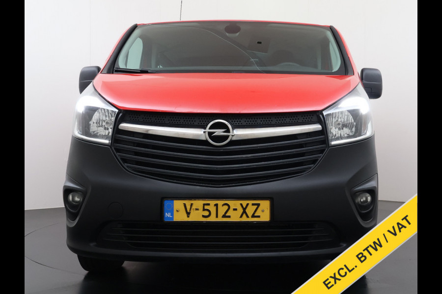 Opel Vivaro 1.6CDTI 126PK DC 5-Pers. L2H1 Dubbele Cabine Navi Camera EURO 6 Airco Trekhaak Cruise Control Pdc Sport EcoFlex Betonplex Vloer Wandbetimmering Schuifdeur 1e Eigenaar Origineel Nederlandse Auto