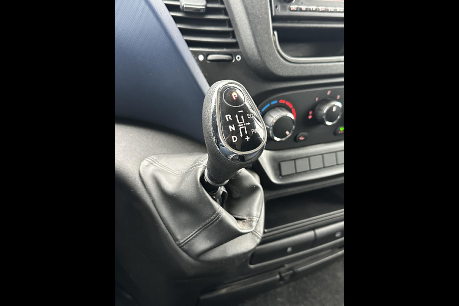 Iveco Daily 35S14V 2.3 Bakwagen met laadklep automaat Nieuwe motor met factuur!