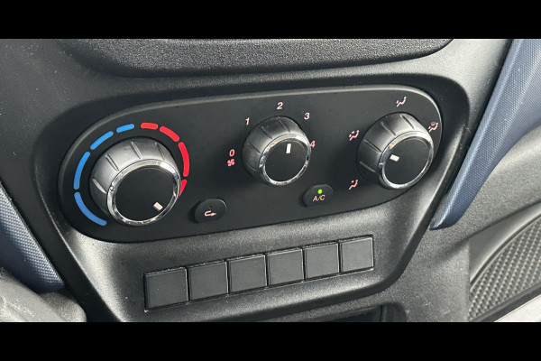 Iveco Daily 35S14V 2.3 Bakwagen met laadklep automaat Nieuwe motor met factuur!