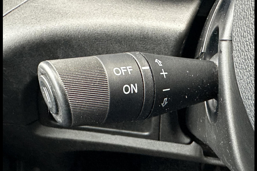 Iveco Daily 35S14V 2.3 Bakwagen met laadklep automaat Nieuwe motor met factuur!