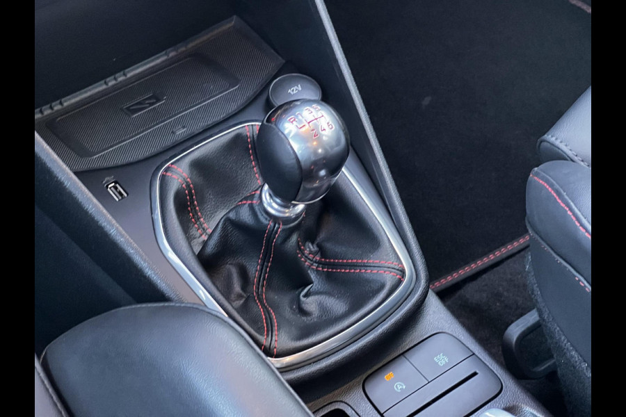 Ford Fiesta 1.5 Ecoboost ST-X 200pk | Winter-pack | Premium audio installatie | Cruise Control