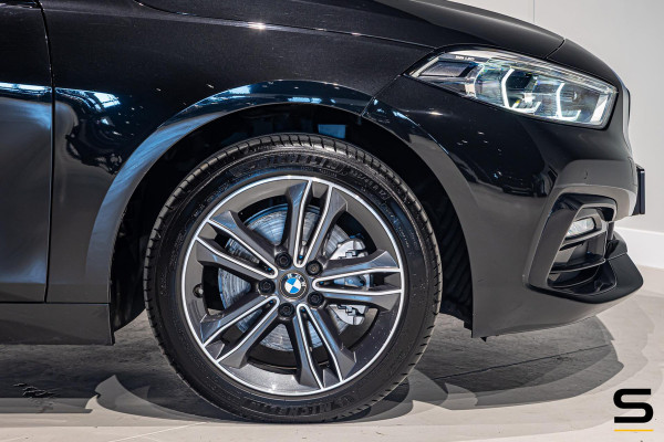 BMW 1-serie 118i Business Edition|NAP|Stoel & stuur verwarming