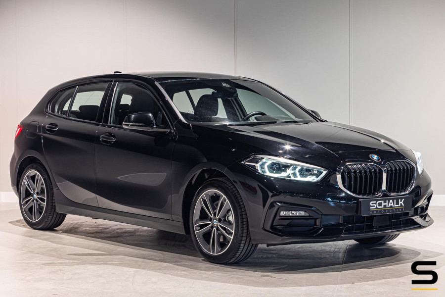 BMW 1-serie 118i Business Edition|NAP|Stoel & stuur verwarming