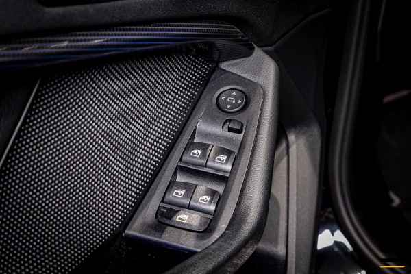 BMW 1-serie 118i Business Edition|NAP|Stoel & stuur verwarming