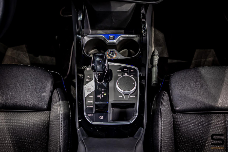 BMW 1-serie 118i Business Edition|NAP|Stoel & stuur verwarming