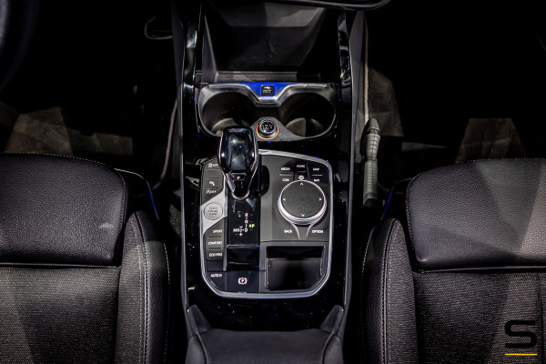 BMW 1-serie 118i Business Edition|NAP|Stoel & stuur verwarming