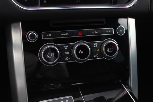 Land Rover Range Rover 3.0 SDV6 Hybrid Autobiography / Trekhaak / Panoramadak / Head-up / 22'' / Leder / Keyless / Meridian / Dodehoek / DAB