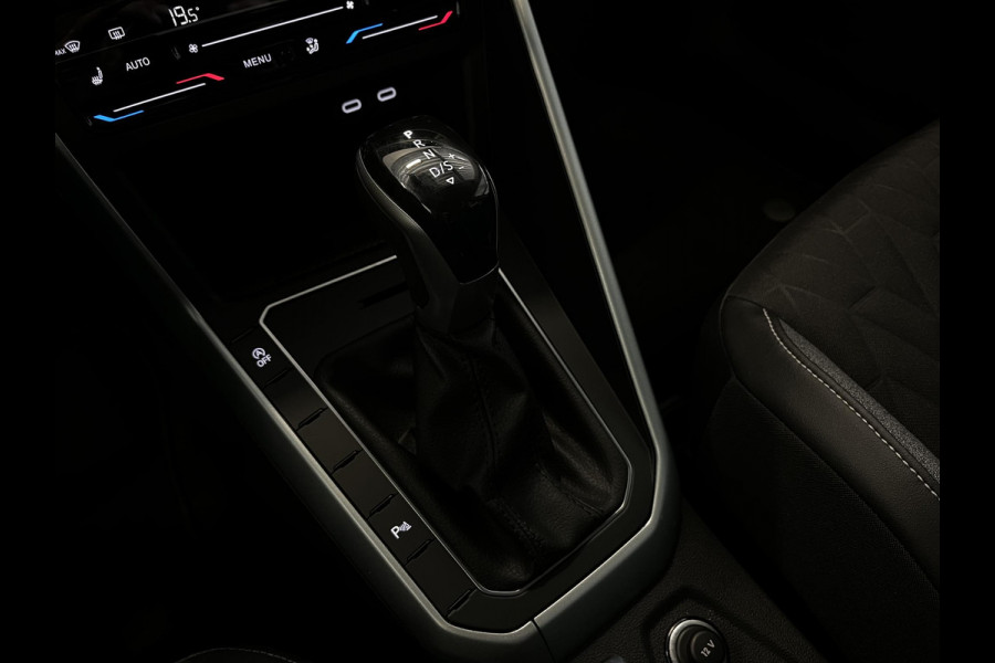 Volkswagen Polo 1.0 TSI Automaat 110pk Goal Navigatie Apple Carplay/ Android Auto Adaptive Cruise Control Parkeersensoren Stoelverwarming Virtual Cockpit Climate Control