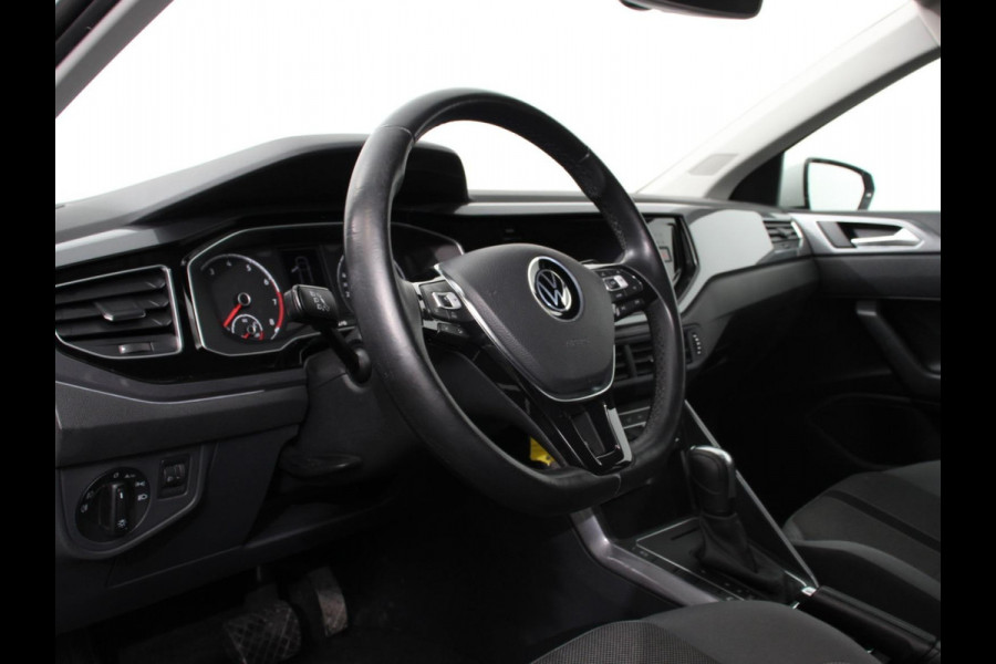 Volkswagen Polo 1.0 TSI 110pk Highline Plus DSG | Apple Carplay/Android Auto | Dab | Parkeer sensoren | Extra Getint Glas | Adaptive Cruise Control