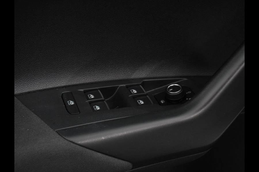 Volkswagen Polo 1.0 TSI 110pk Highline Plus DSG | Apple Carplay/Android Auto | Dab | Parkeer sensoren | Extra Getint Glas | Adaptive Cruise Control