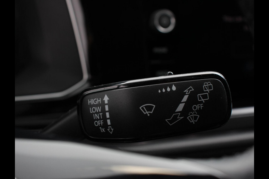 Volkswagen Polo 1.0 TSI 110pk Highline Plus DSG | Apple Carplay/Android Auto | Dab | Parkeer sensoren | Extra Getint Glas | Adaptive Cruise Control