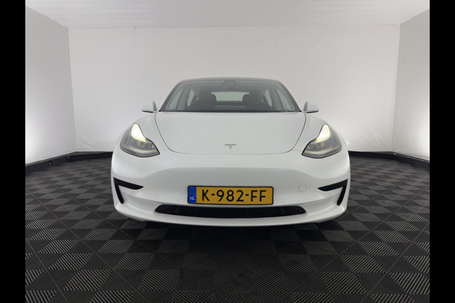 Tesla Model 3 Standard RWD Plus 60 kWh {SOH-99%} [ 3-Fase ] (INCL-BTW) Aut. *PANO | AUTO-PILOT | LUXURY-LEATHER | KEYLESS | FULL-LED | MEMORY-PACK | SURROUND-VIEW | DAB | CARPLAY | DIGI-COCKPIT | LANE-ASSIST | COMFORT-SEATS | TOWBAR | 19"ALU*