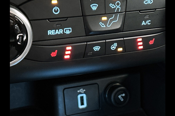 Ford FOCUS Wagon 1.0 EcoBoost ST-Line (NAVI, CARPLAY, LED, STUUR-/STOELVERWARMING, CAMERA, GOED ONDERHOUDEN)