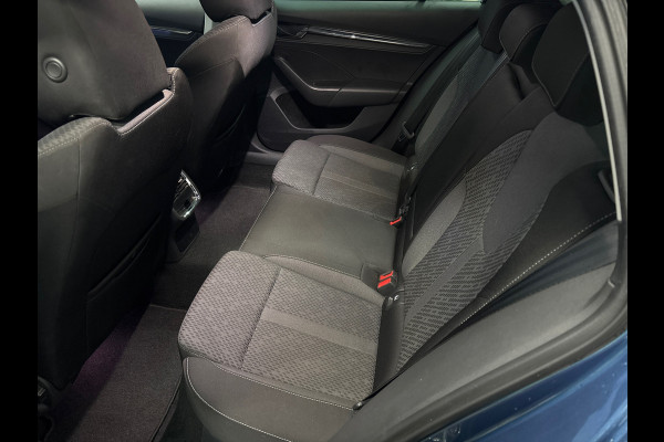 Škoda Octavia Combi 1.0 e-TSI Business Edition Plus Trekhaak, stoel/stuurverwarming, Carplay