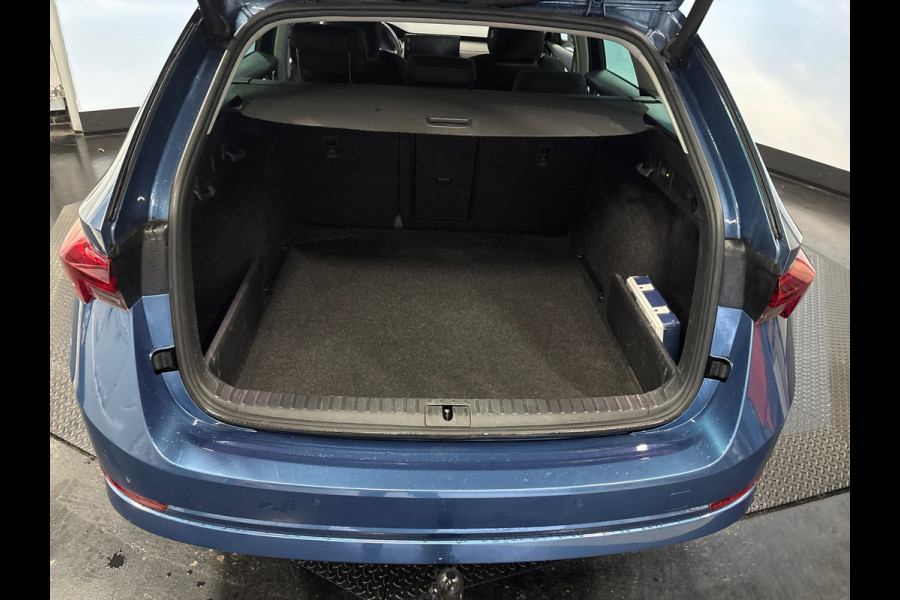 Škoda Octavia Combi 1.0 e-TSI Business Edition Plus Trekhaak, stoel/stuurverwarming, Carplay