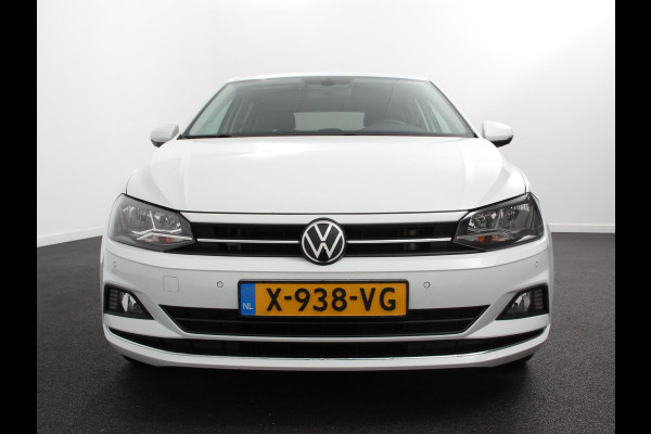 Volkswagen Polo 1.0 TSI 110pk Highline Plus DSG | Apple Carplay/Android Auto | Dab | Parkeer sensoren | Extra Getint Glas | Adaptive Cruise Control