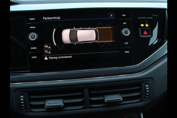 Volkswagen Polo 1.0 TSI 110pk Highline Plus DSG | Apple Carplay/Android Auto | Dab | Parkeer sensoren | Extra Getint Glas | Adaptive Cruise Control