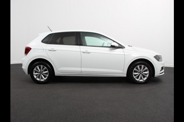 Volkswagen Polo 1.0 TSI 110pk Highline Plus DSG | Apple Carplay/Android Auto | Dab | Parkeer sensoren | Extra Getint Glas | Adaptive Cruise Control