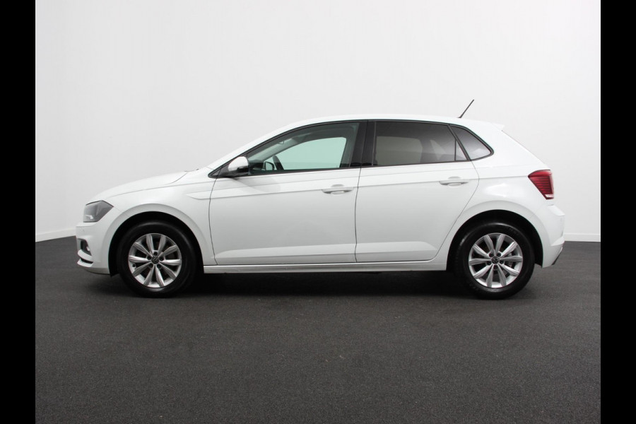 Volkswagen Polo 1.0 TSI 110pk Highline Plus DSG | Apple Carplay/Android Auto | Dab | Parkeer sensoren | Extra Getint Glas | Adaptive Cruise Control