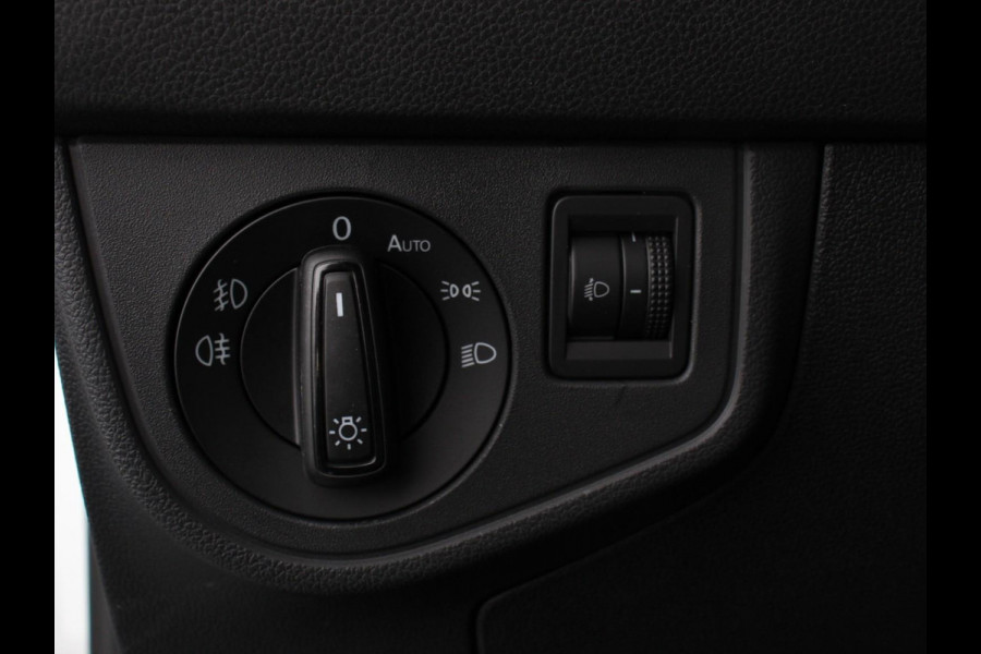 Volkswagen Polo 1.0 TSI 110pk Highline Plus DSG | Apple Carplay/Android Auto | Dab | Parkeer sensoren | Extra Getint Glas | Adaptive Cruise Control