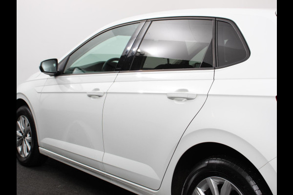 Volkswagen Polo 1.0 TSI 110pk Highline Plus DSG | Apple Carplay/Android Auto | Dab | Parkeer sensoren | Extra Getint Glas | Adaptive Cruise Control