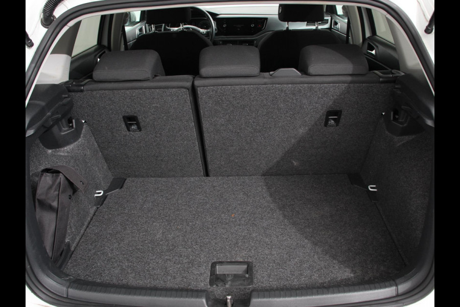 Volkswagen Polo 1.0 TSI 110pk Highline Plus DSG | Apple Carplay/Android Auto | Dab | Parkeer sensoren | Extra Getint Glas | Adaptive Cruise Control