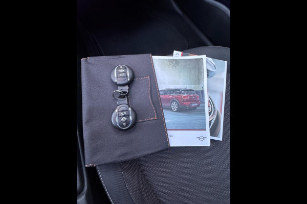 MINI Clubman 1.5 One Pepper II - Panorama dak I Airco I Sport velgen I PDC I Dealer onderhouden