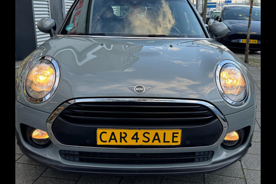 MINI Clubman 1.5 One Pepper II - Panorama dak I Airco I Sport velgen I PDC I Dealer onderhouden
