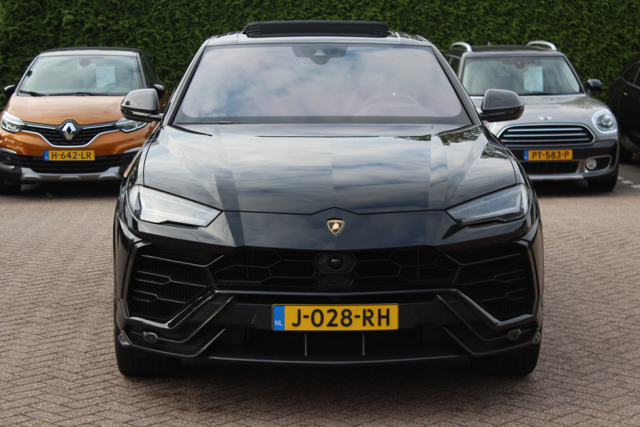 Lamborghini Urus 4.0 V8 / NL Auto! / Full Carbon / Keramisch / B&O / Pano / 360Camera / Head-up / 23'' / Stoelventilatie / Massage