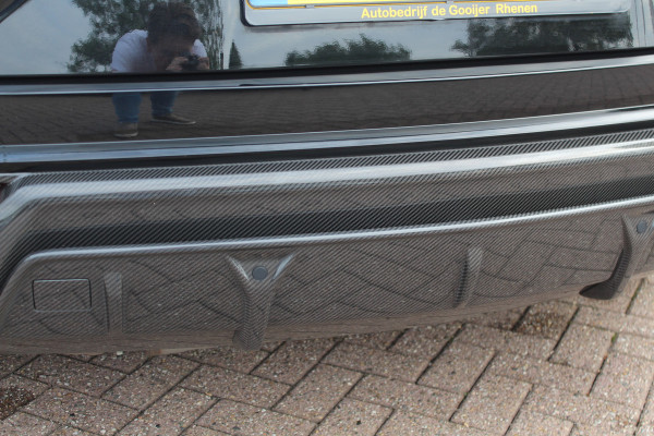 Lamborghini Urus 4.0 V8 / NL Auto! / Full Carbon / Keramisch / B&O / Pano / 360Camera / Head-up / 23'' / Stoelventilatie / Massage