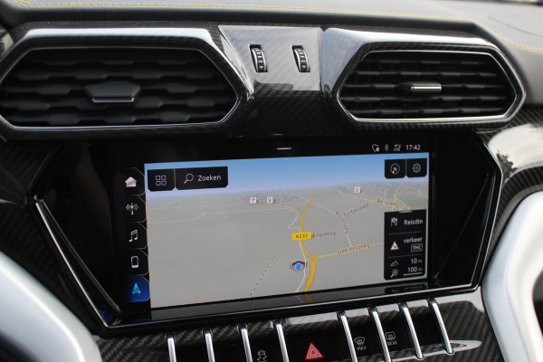 Lamborghini Urus 4.0 V8 / NL Auto! / Full Carbon / Keramisch / B&O / Pano / 360Camera / Head-up / 23'' / Stoelventilatie / Massage
