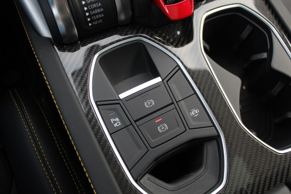 Lamborghini Urus 4.0 V8 / NL Auto! / Full Carbon / Keramisch / B&O / Pano / 360Camera / Head-up / 23'' / Stoelventilatie / Massage