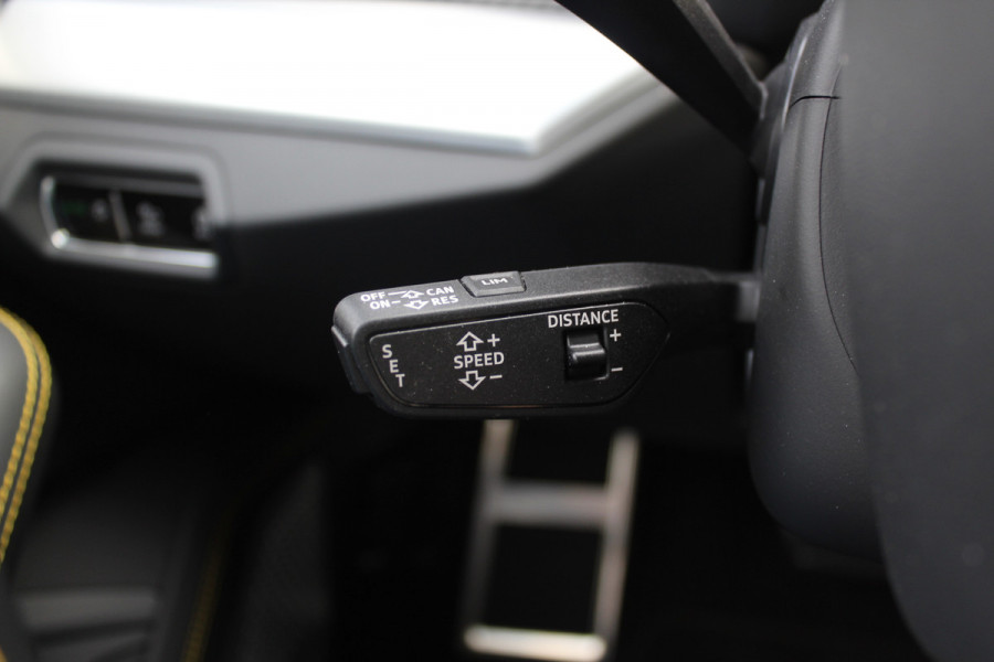 Lamborghini Urus 4.0 V8 / NL Auto! / Full Carbon / Keramisch / B&O / Pano / 360Camera / Head-up / 23'' / Stoelventilatie / Massage