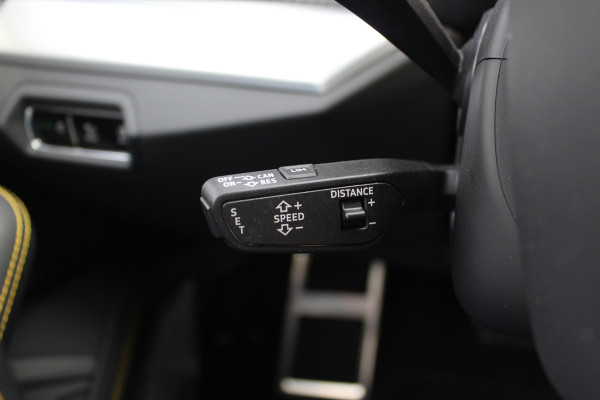 Lamborghini Urus 4.0 V8 / NL Auto! / Full Carbon / Keramisch / B&O / Pano / 360Camera / Head-up / 23'' / Stoelventilatie / Massage