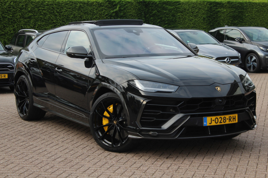 Lamborghini Urus 4.0 V8 / NL Auto! / Full Carbon / Keramisch / B&O / Pano / 360Camera / Head-up / 23'' / Stoelventilatie / Massage
