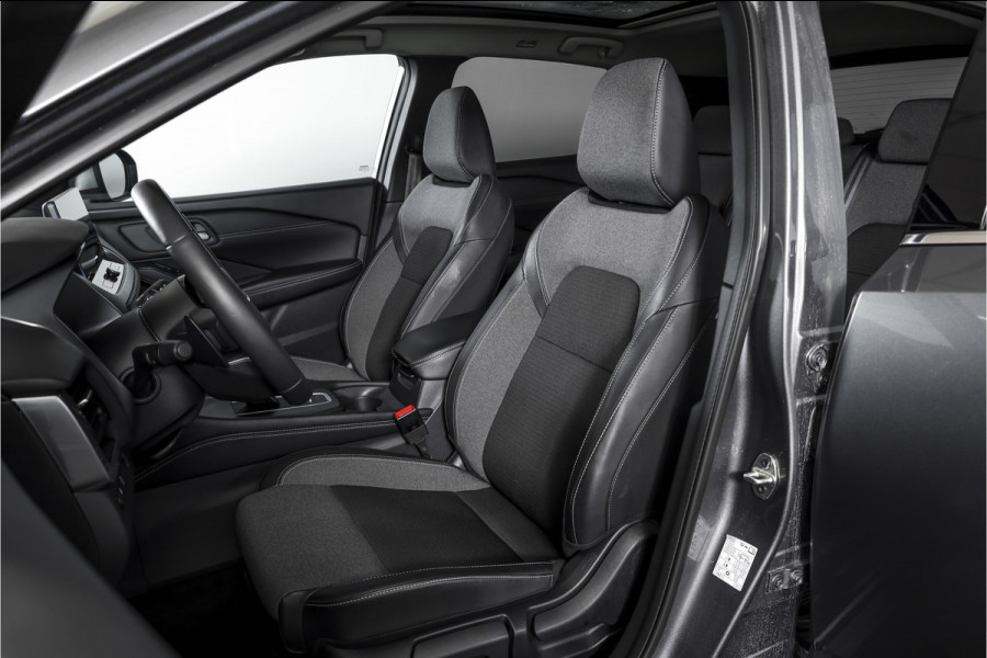 Nissan QASHQAI 1.3 MHEV Xtronic 158 PK N-Connecta - Automaat | Panodak | Cold Pack | Dig. Cockpit | Adapt. Cruise | 360 Camera | PDC | NAV + App Connect | LM 18" | ECC | 7691