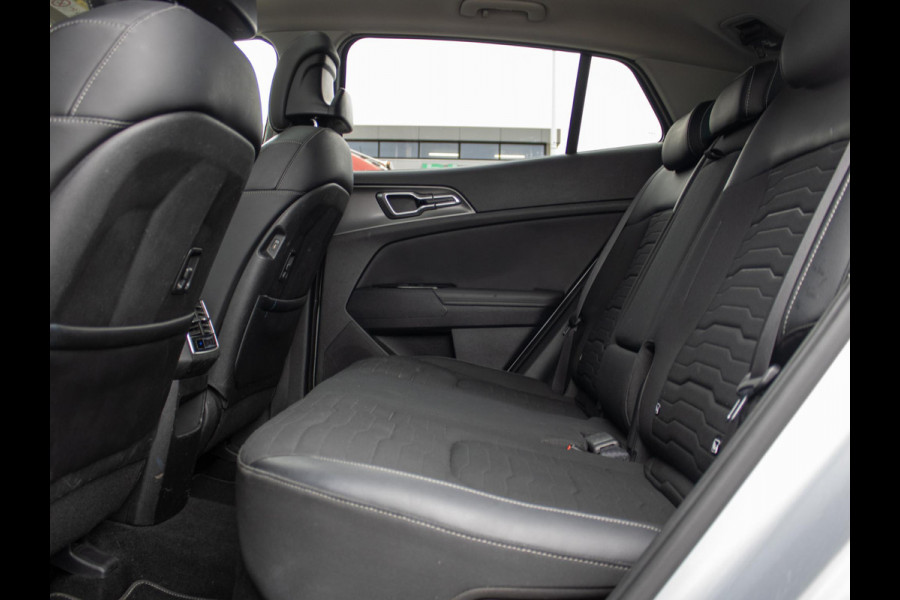 Kia Sportage 1.6 T-GDi Hybrid DynamicPlusLine Nederlandse Dealer onderhouden auto !| Navigatie | Achteruitrijcamera | Stoel en stuurverwarming |