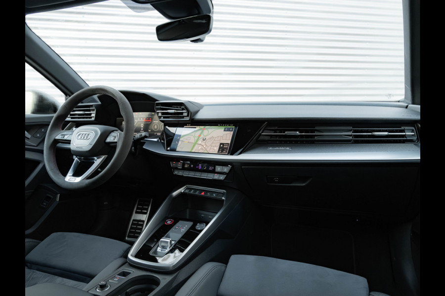 Audi A3 Sportback 2.5 TFSI RS3 Quattro - Pano - Bang & Olufsen - ACC - RS Sportuitlaat