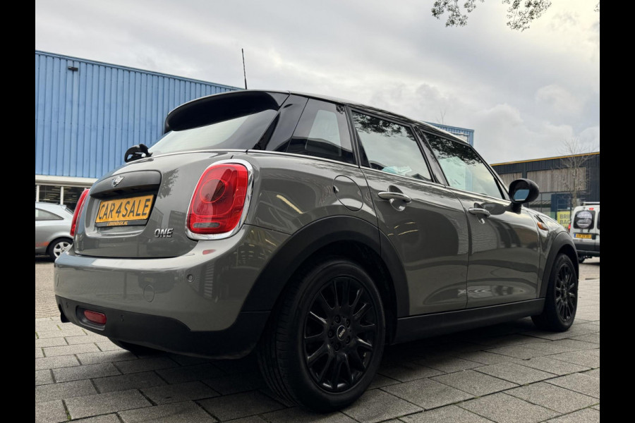 MINI Mini 1.2 One Salt 5Drs - Navigatie I Airco I PDC I Sport velgen I Comfort pakket I Dealer onderhouden