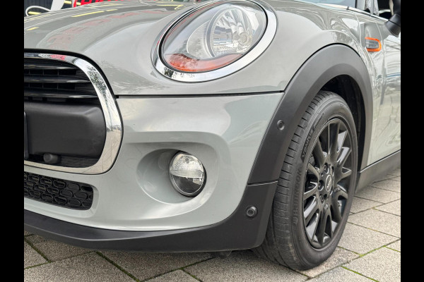 MINI Mini 1.2 One Salt 5Drs - Navigatie I Airco I PDC I Sport velgen I Comfort pakket I Dealer onderhouden