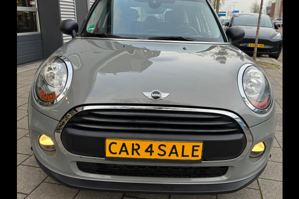 MINI Mini 1.2 One Salt 5Drs - Navigatie I Airco I PDC I Sport velgen I Comfort pakket I Dealer onderhouden