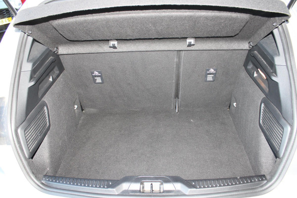 Ford Focus 1.0 EcoBoost 125 PK Hybrid ST Line | Winter Pack | Driver Assistance Pack | Climate Control | Privacy Glass | LED koplampen