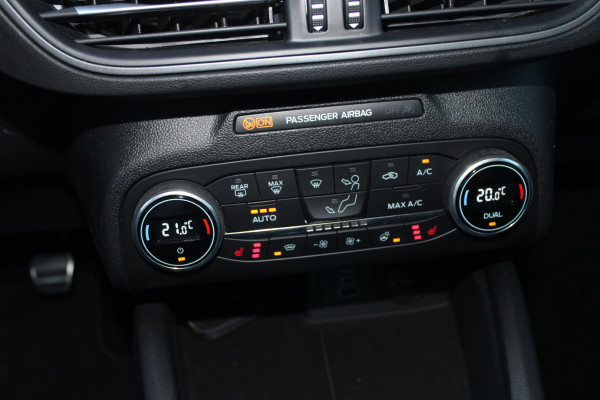 Ford Focus 1.0 EcoBoost 125 PK Hybrid ST Line | Winter Pack | Driver Assistance Pack | Climate Control | Privacy Glass | LED koplampen