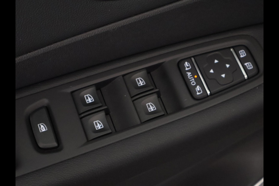 Renault Captur 0.9 TCe Bose | Navigatie | Parkeersensoren | Dodehoekdetectie | Camera