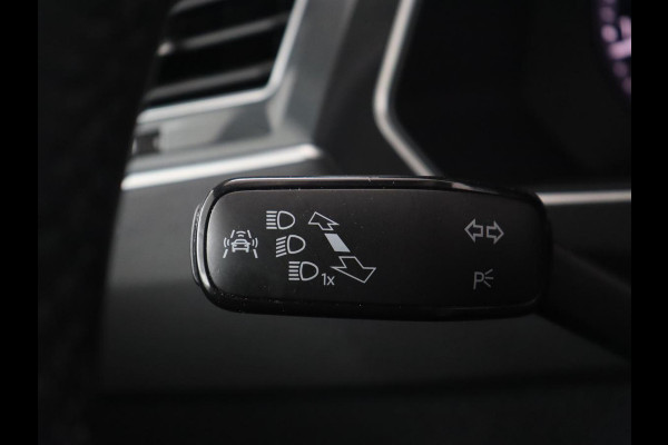 Volkswagen Tiguan 1.4 TSI R Line | Stoelverwarming | Trekhaak | Carplay | Navigatie | Virtual Cockpit | Adaptive cruise | 19'' | Parkeerhulp | Bluetooth | Adaptief LED
