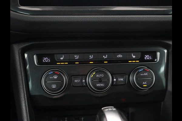 Volkswagen Tiguan 1.4 TSI R Line | Stoelverwarming | Trekhaak | Carplay | Navigatie | Virtual Cockpit | Adaptive cruise | 19'' | Parkeerhulp | Bluetooth | Adaptief LED