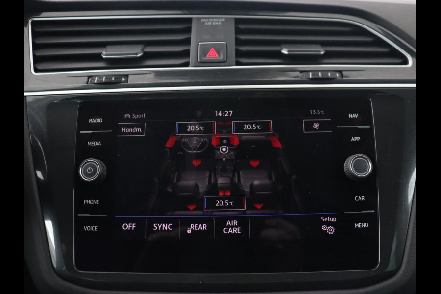 Volkswagen Tiguan 1.4 TSI R Line | Stoelverwarming | Trekhaak | Carplay | Navigatie | Virtual Cockpit | Adaptive cruise | 19'' | Parkeerhulp | Bluetooth | Adaptief LED